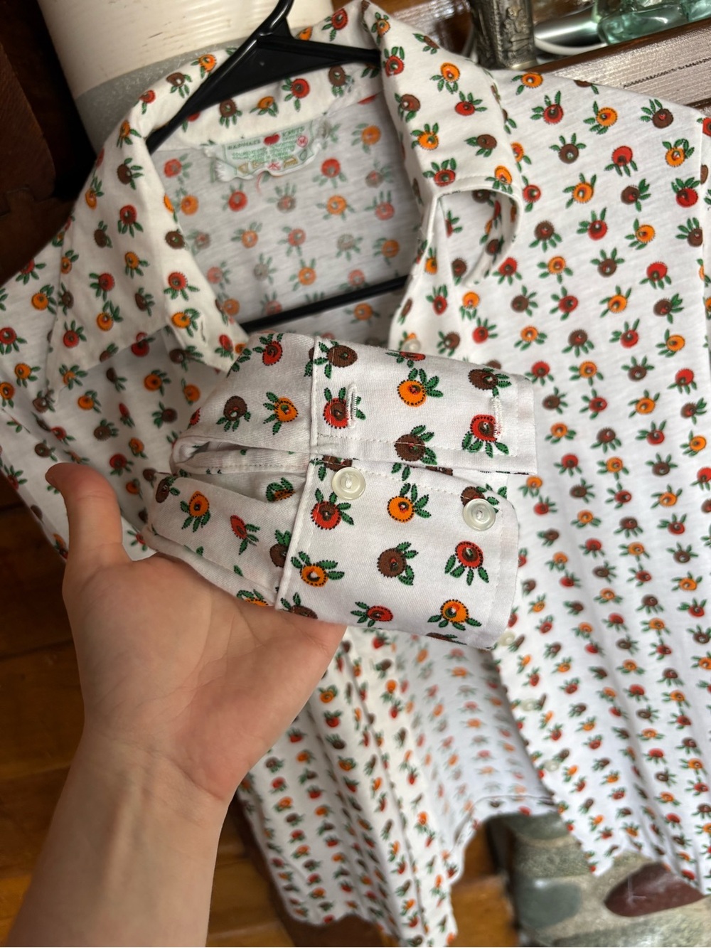 Vintage Raphael Knits White Floral Button-Up Shirt Made in Taiwan Medium Fall - Picture 6 of 8